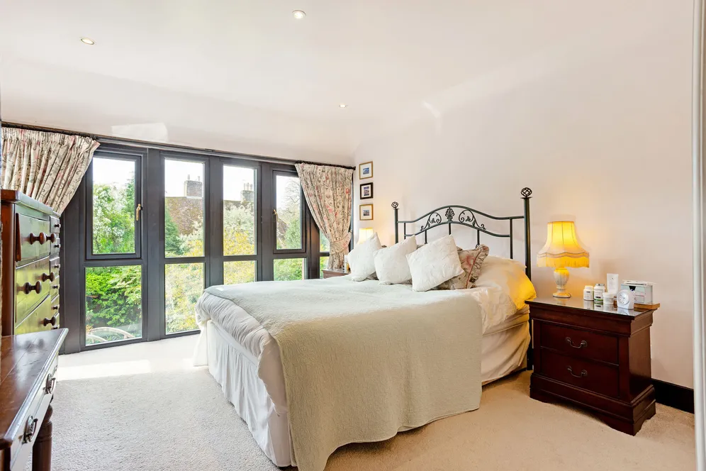 Pound Farm Barns, Chawton, GU34 photo 11