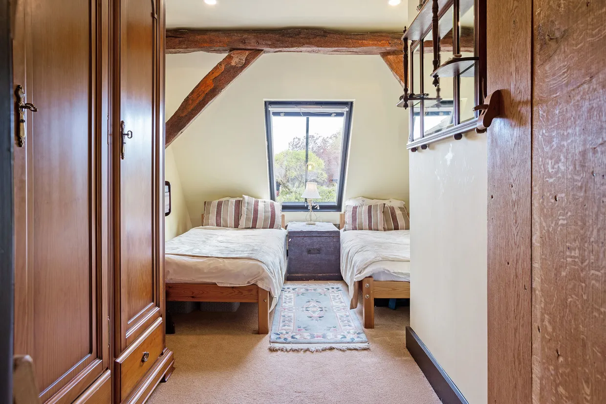 Pound Farm Barns, Chawton, GU34 photo 12