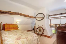 Pound Farm Barns, Chawton, GU34 photo 13