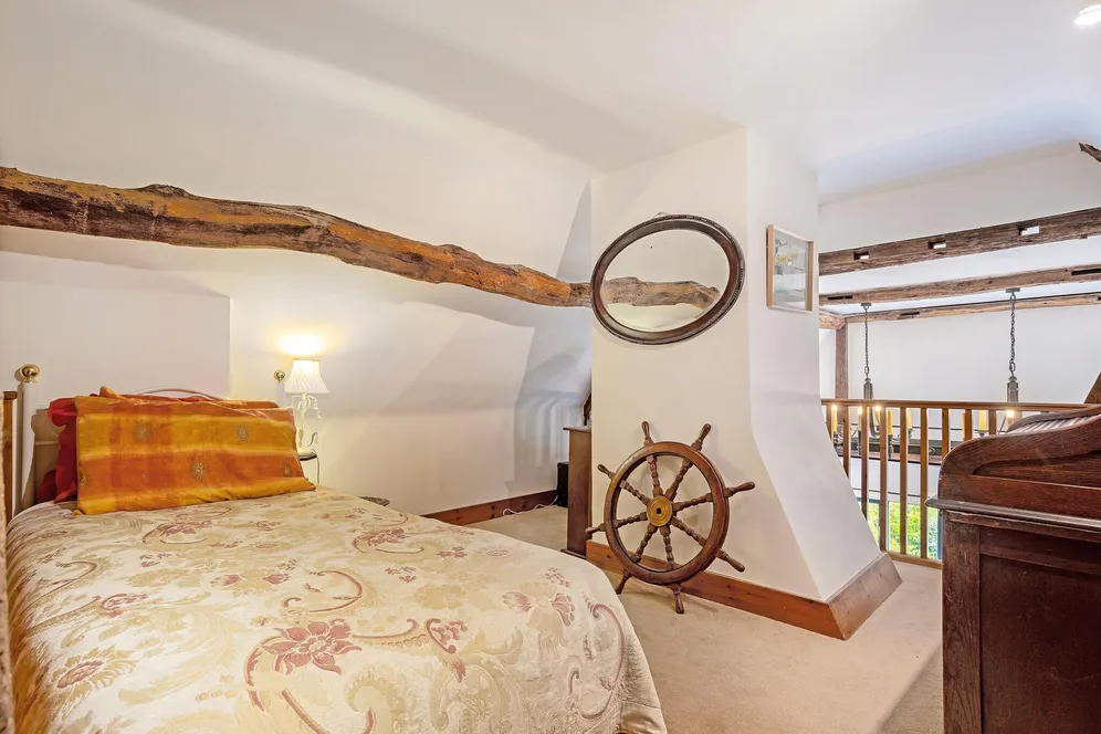 Pound Farm Barns, Chawton, GU34 photo 13