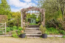 Pound Farm Barns, Chawton, GU34 photo 16