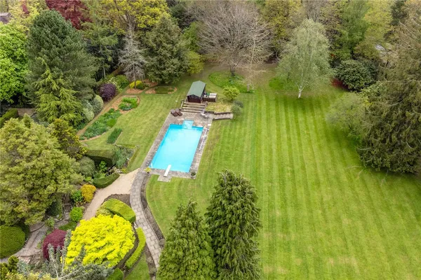 Pastens Road, Limpsfield, RH8 photo 4