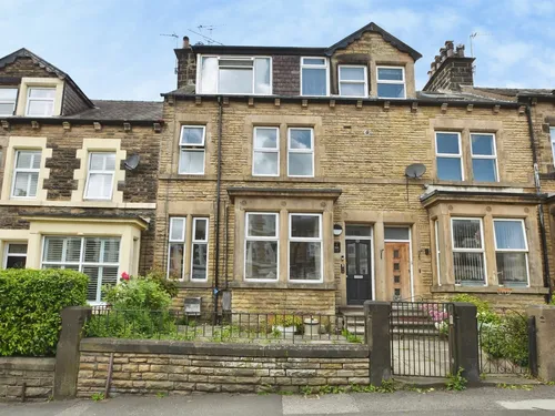 Mayfield Grove, Harrogatephoto