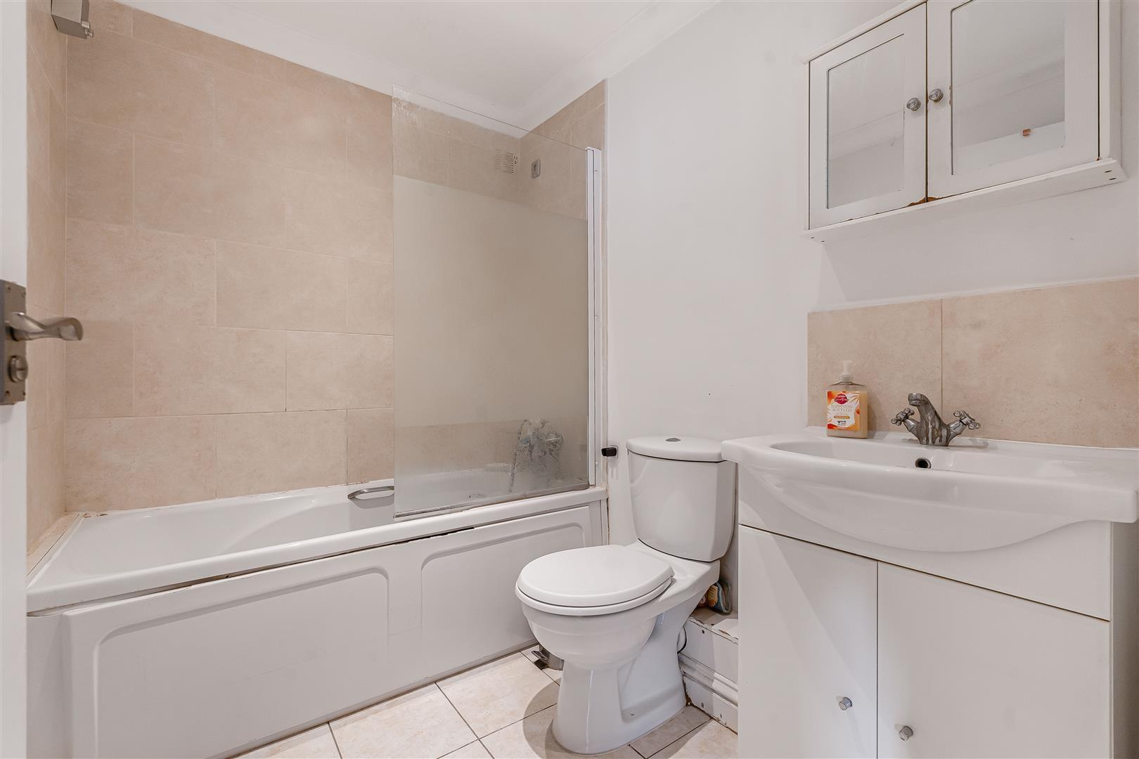 Masons Road Cippenham Image 10