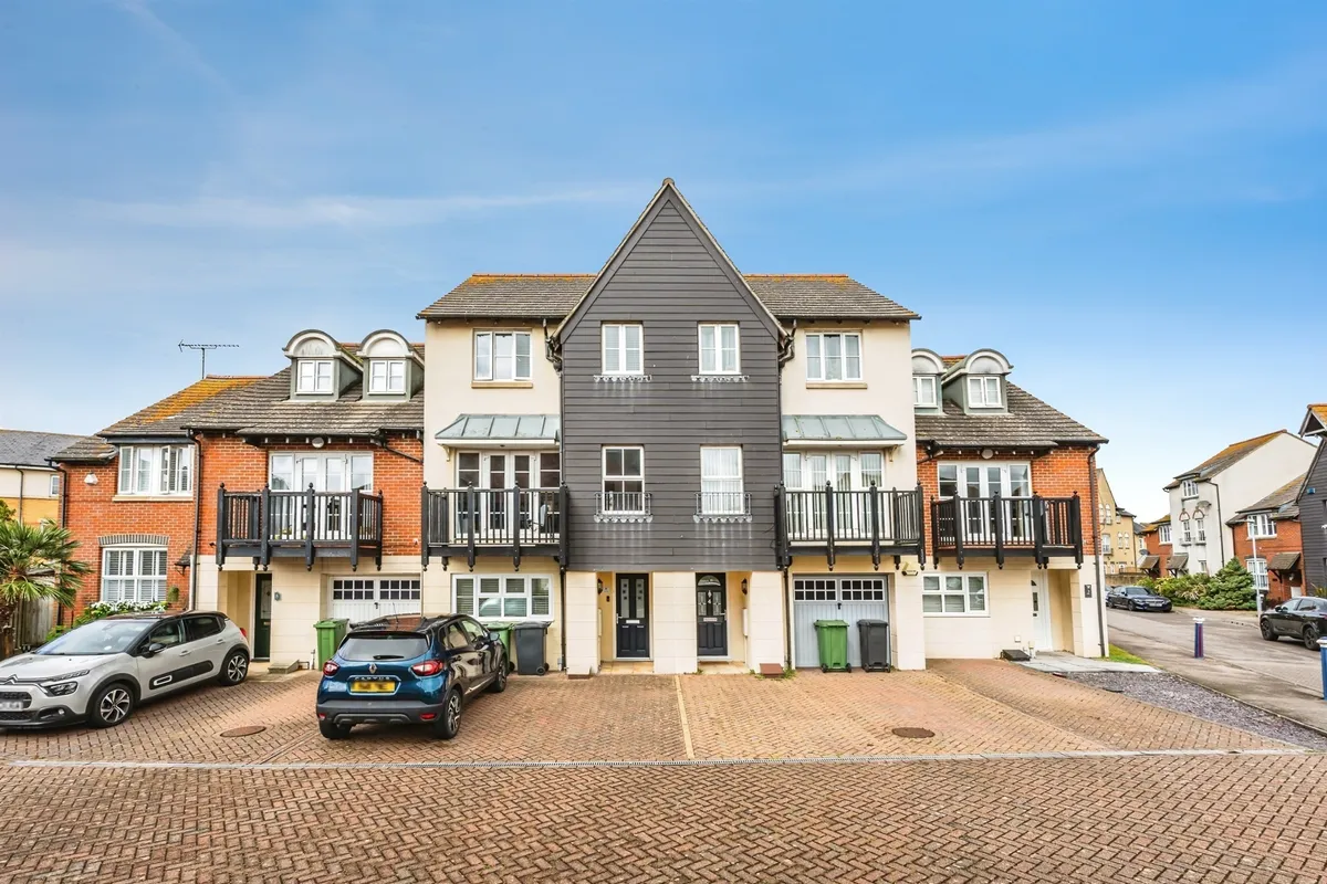 Admiralty Way, Eastbourne