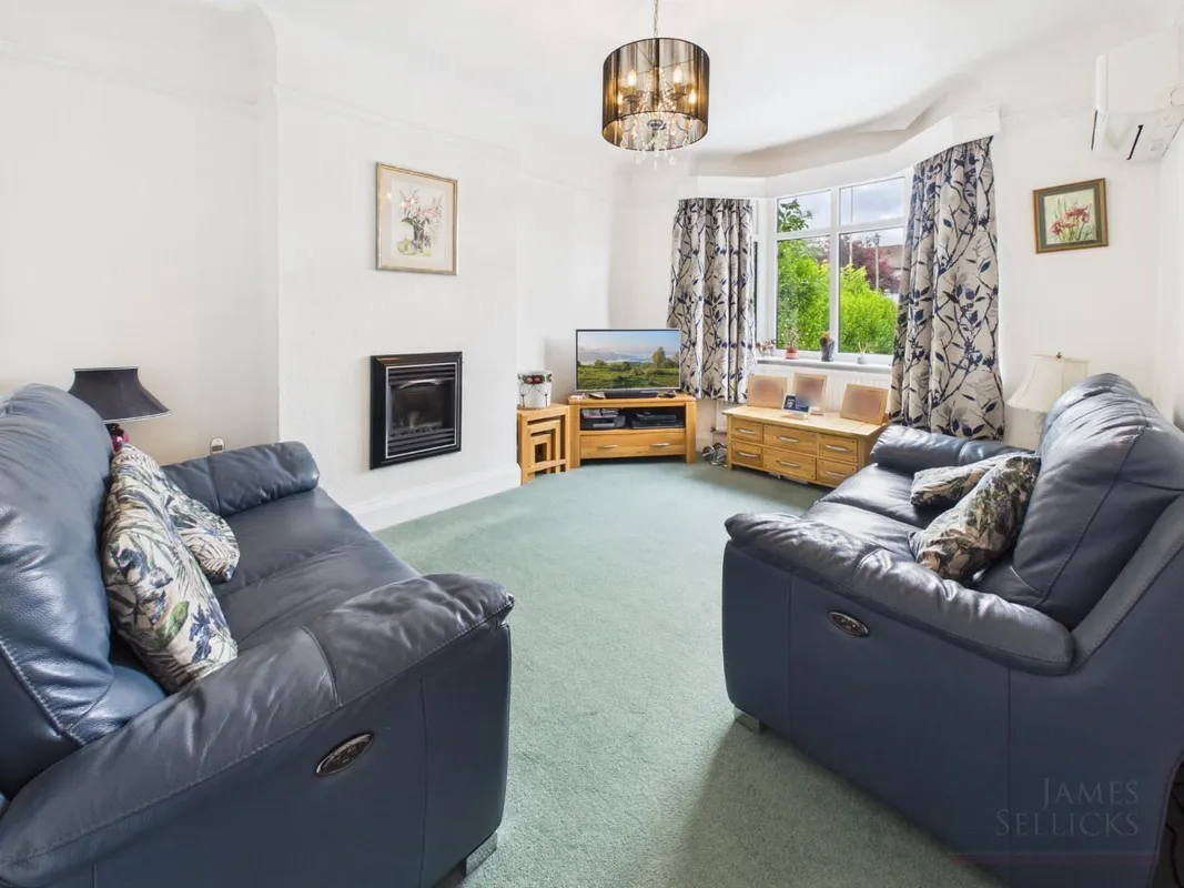 Harborough Road, Oadby, Leicestershire