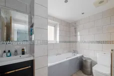 Arnhem Place, London, E14 photo 8