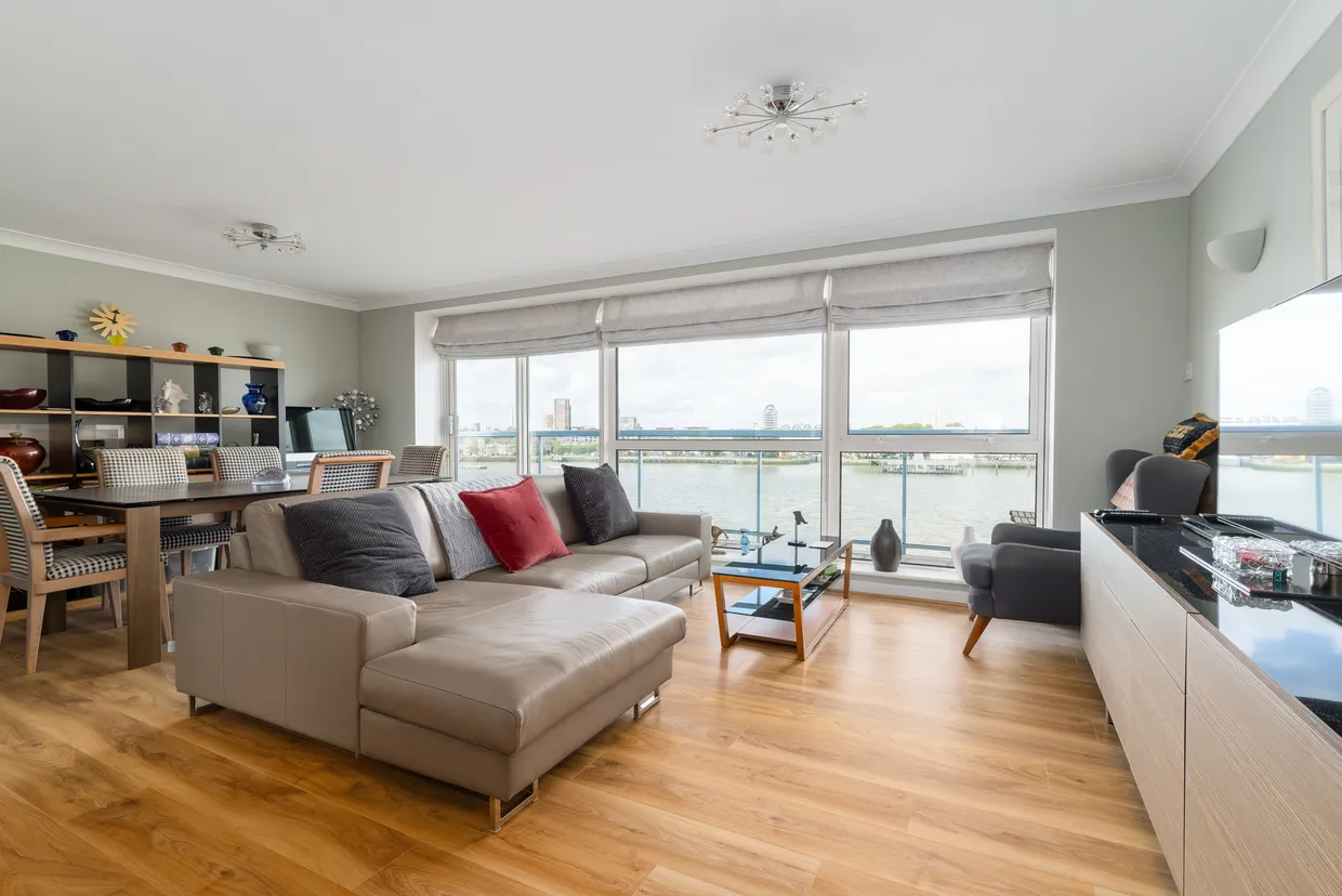 Arnhem Place, London, E14 photo 10