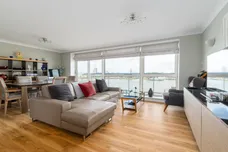 Arnhem Place, London, E14 photo 10