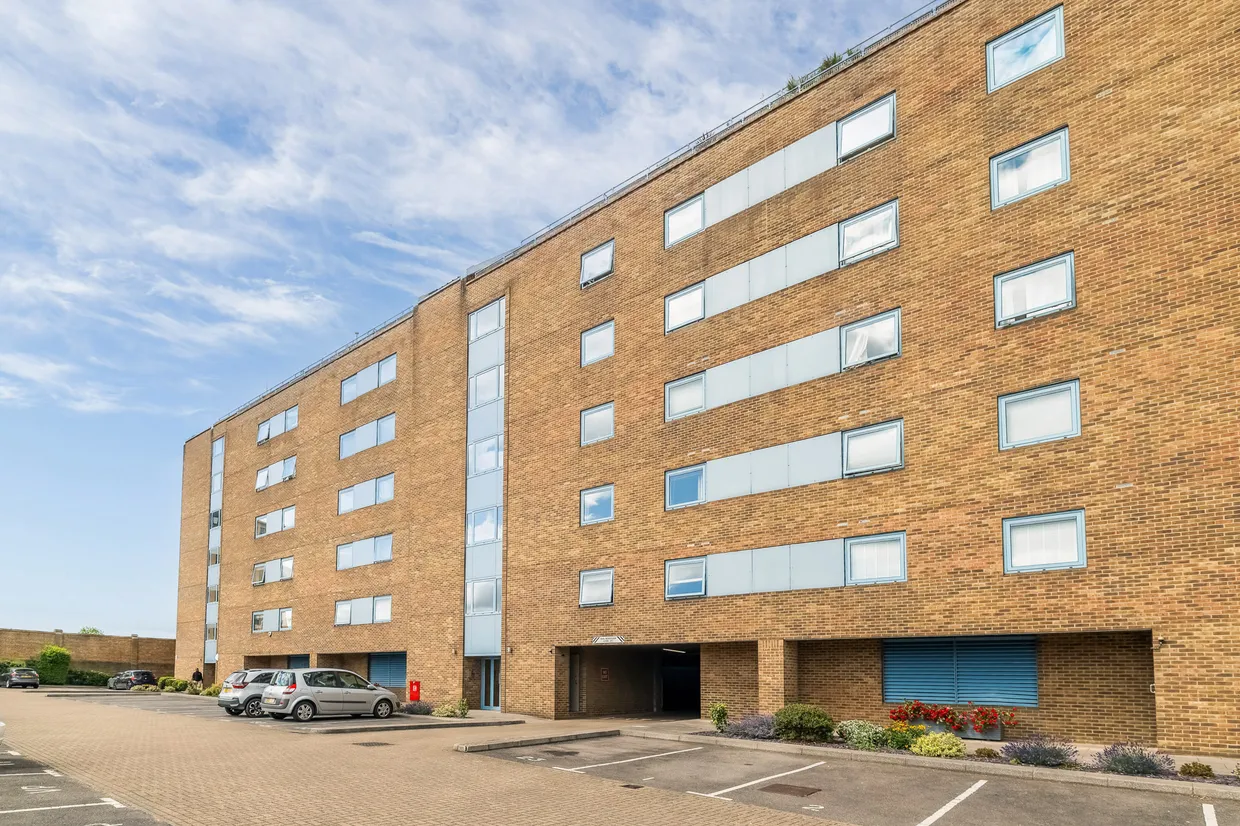 Arnhem Place, London, E14 photo 13