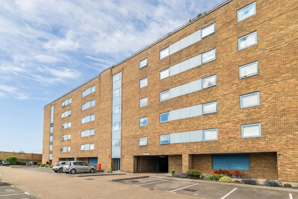 Arnhem Place, London, E14 photo 13