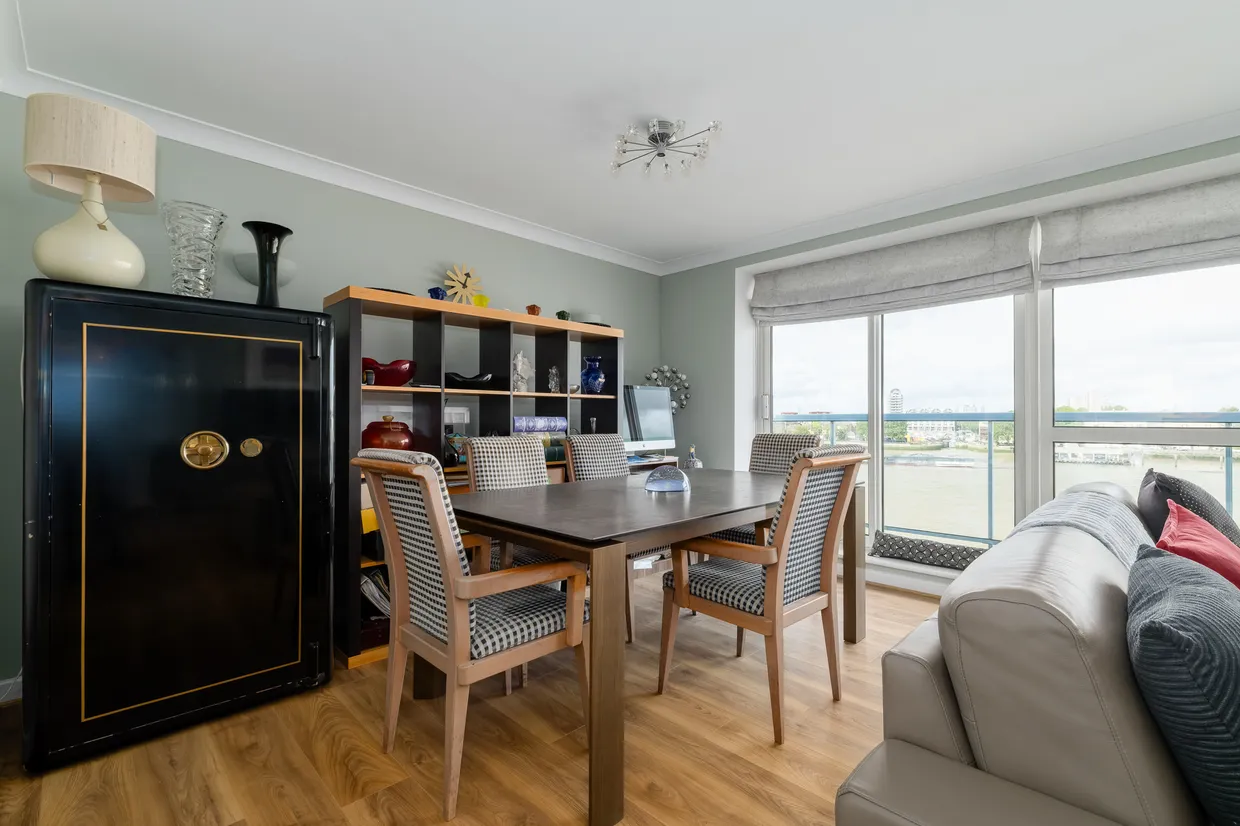 Arnhem Place, London, E14 photo 16