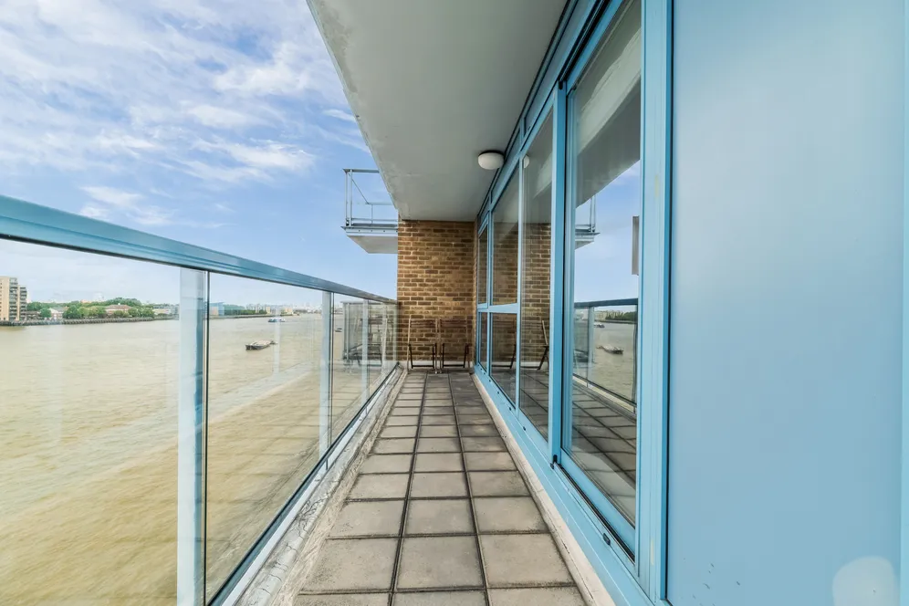 Arnhem Place, London, E14 photo 17