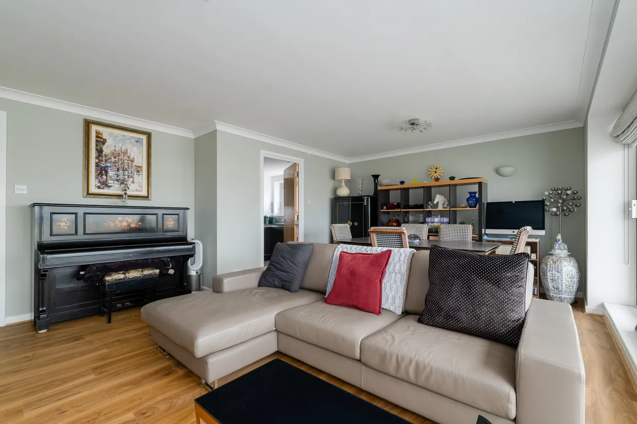 Arnhem Place, London, E14 photo 18