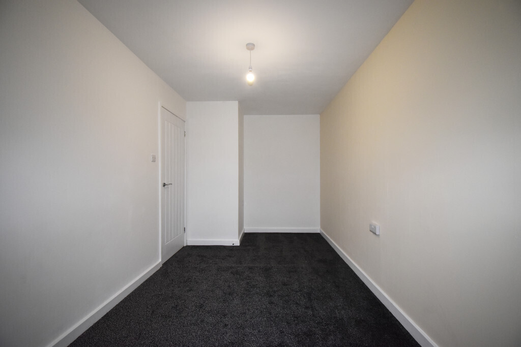 Marlwood Close, Longford, Coventry Image 8