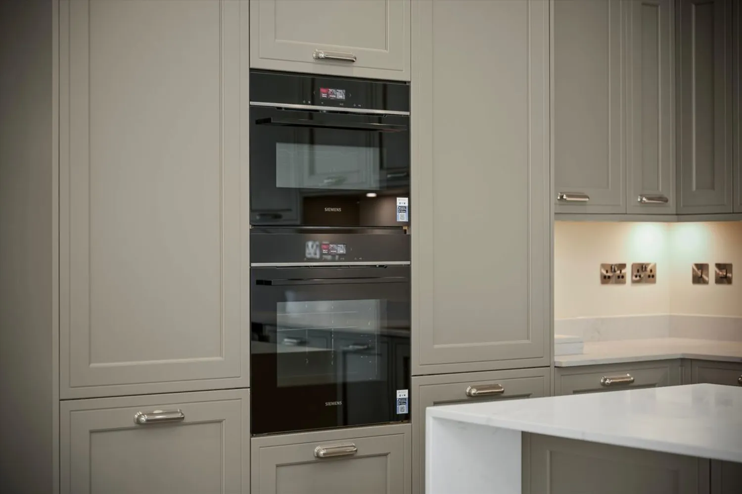 Old Avenue, Weybridge, KT13 photo 12