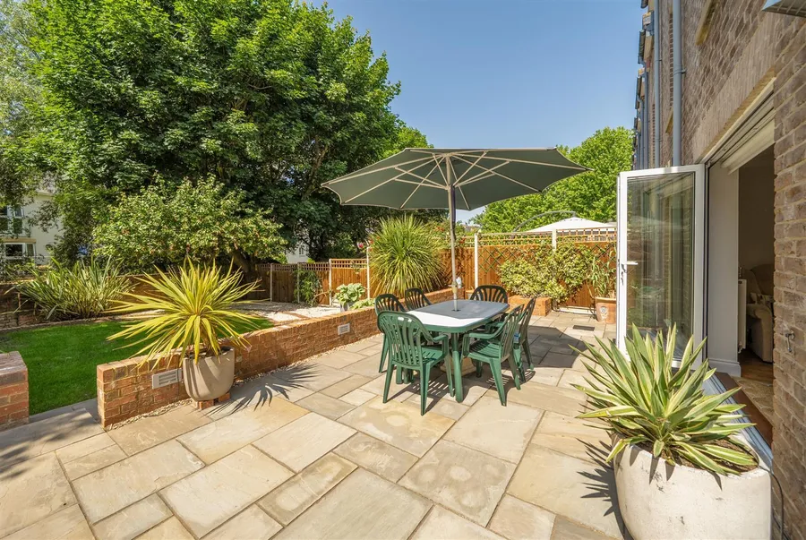 Property Image 12