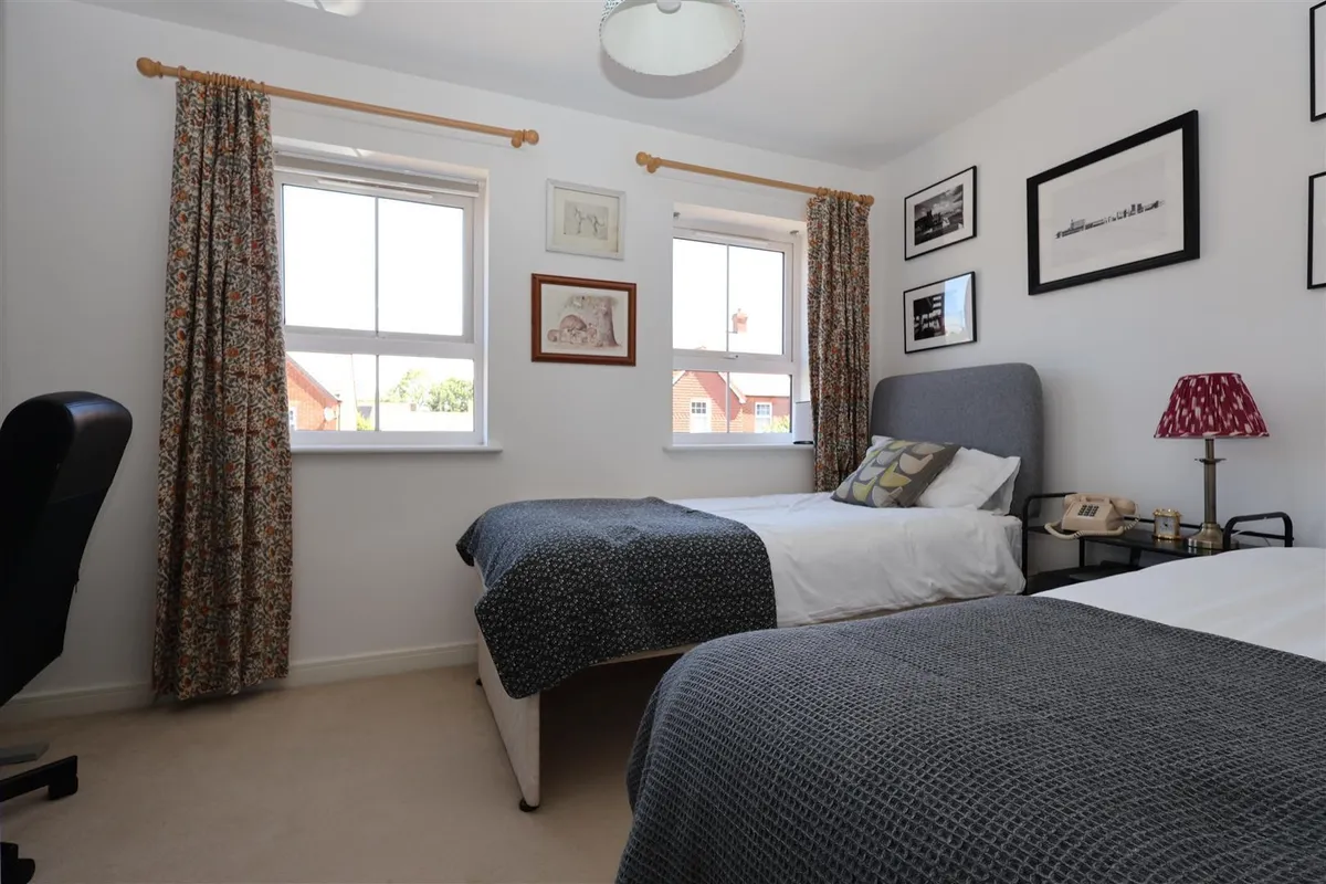 Moat Reach, Edlesborough, LU6 2FS