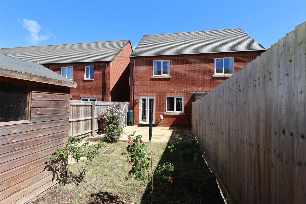 Moat Reach, Edlesborough, LU6 2FS