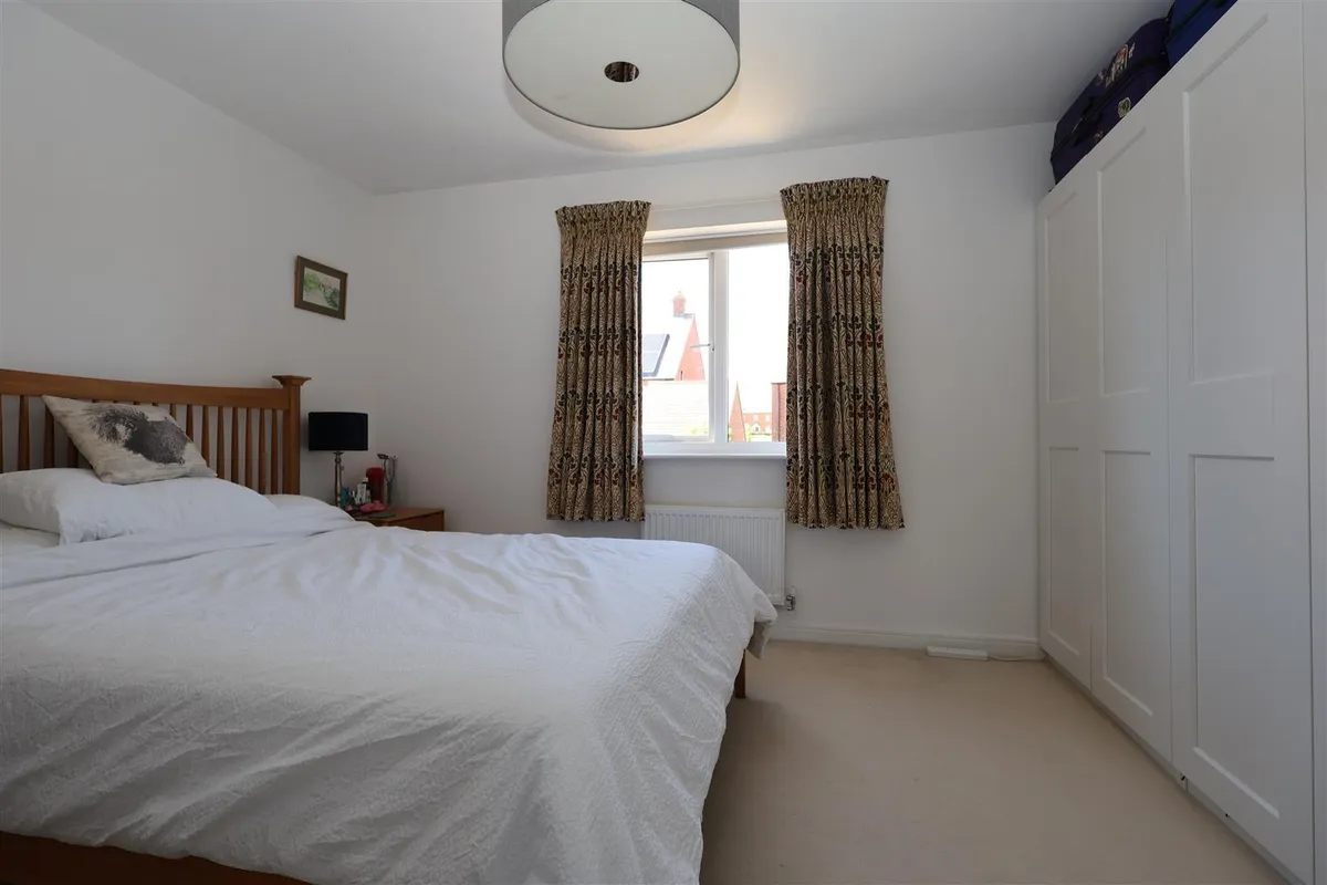 Moat Reach, Edlesborough, LU6 2FS