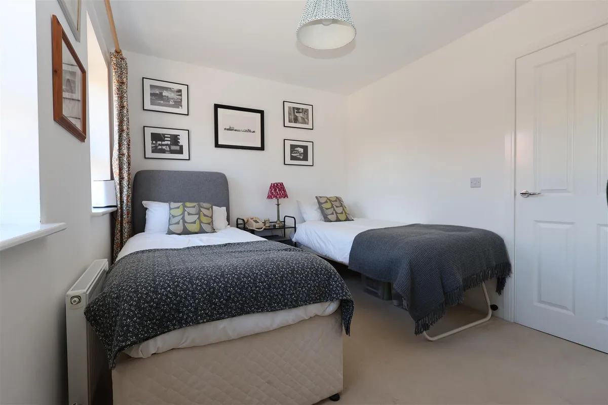 Moat Reach, Edlesborough, LU6 2FS