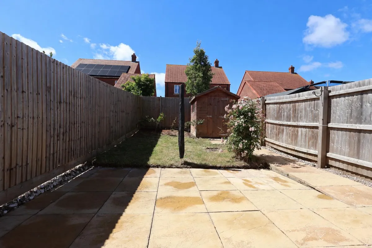Moat Reach, Edlesborough, LU6 2FS