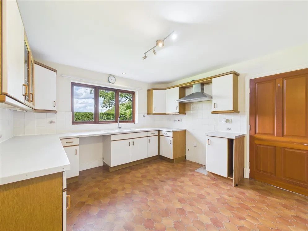 Property carousel item 2