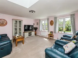 Elizabeth Penton Way, Bampton, Tiverton thumb 3