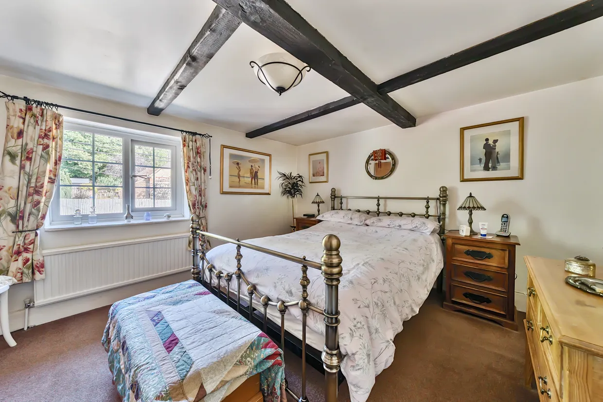 Petersfield Road, Greatham, GU33 photo 6