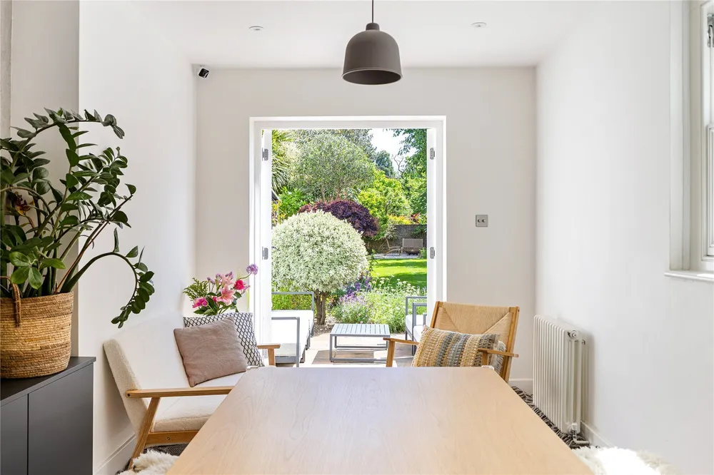 Kingston Road, Wimbledon, London, SW19