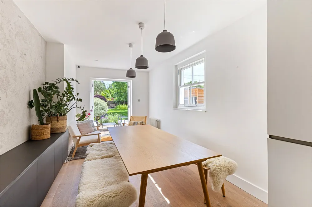 Kingston Road, Wimbledon, London, SW19
