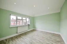 Julia Gardens, Barking