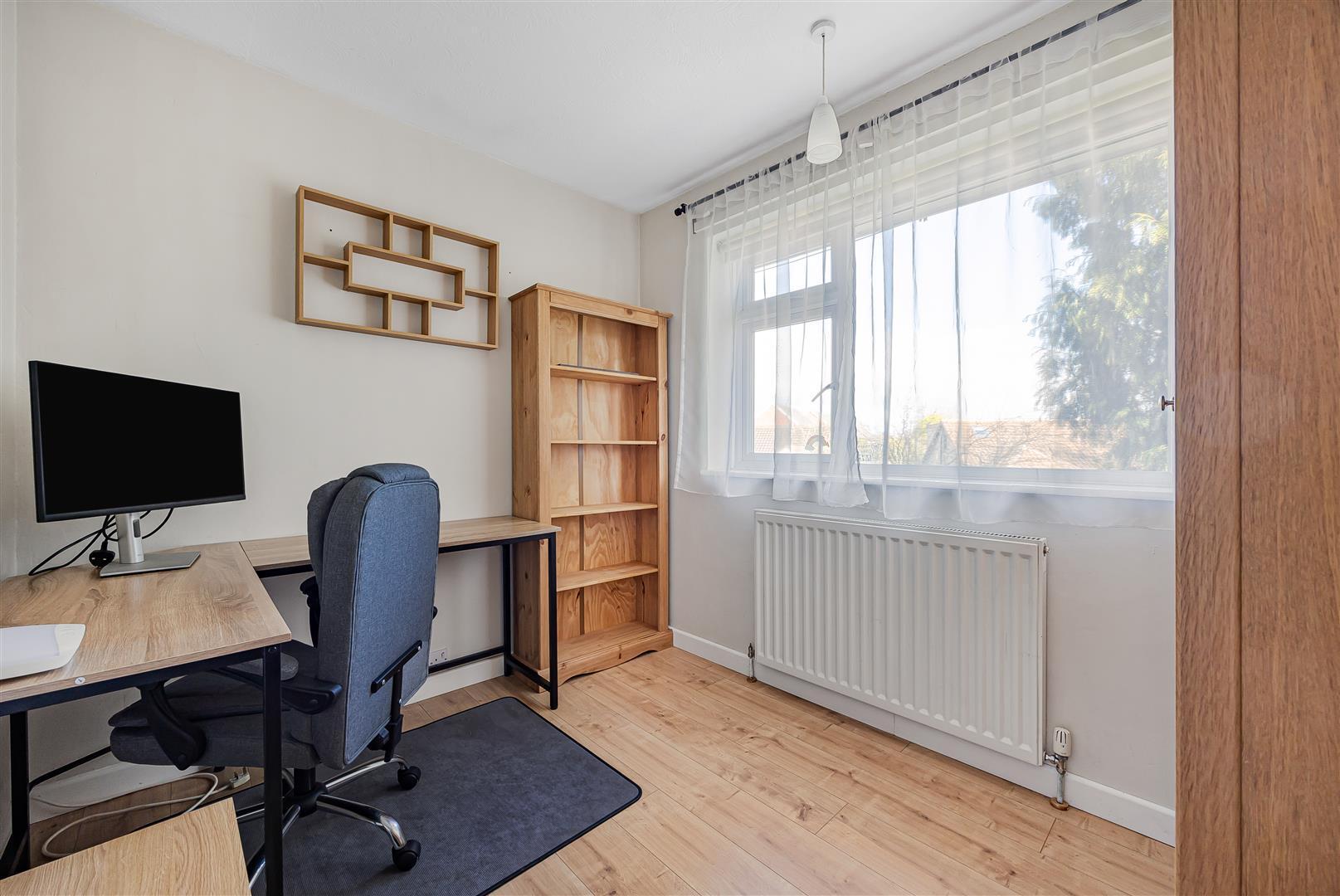 Brunel Road, Maidenhead Image 6