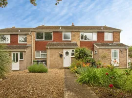St. Thomas Close, Comberton, Cambridge photo