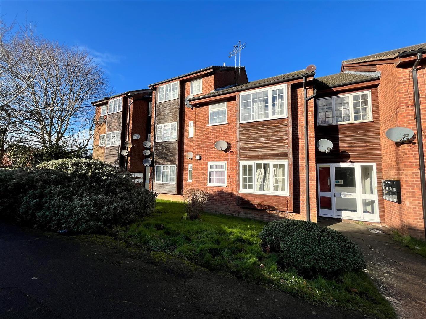 St. Peters Close, Daventry Image 1