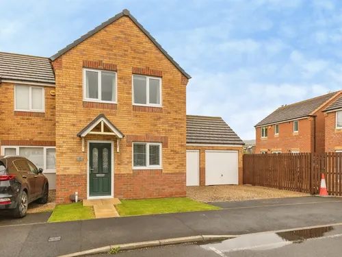Poppy Close, Ormesby, Middlesbroughphoto