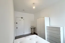 Poole Road, Branksome, POOLE