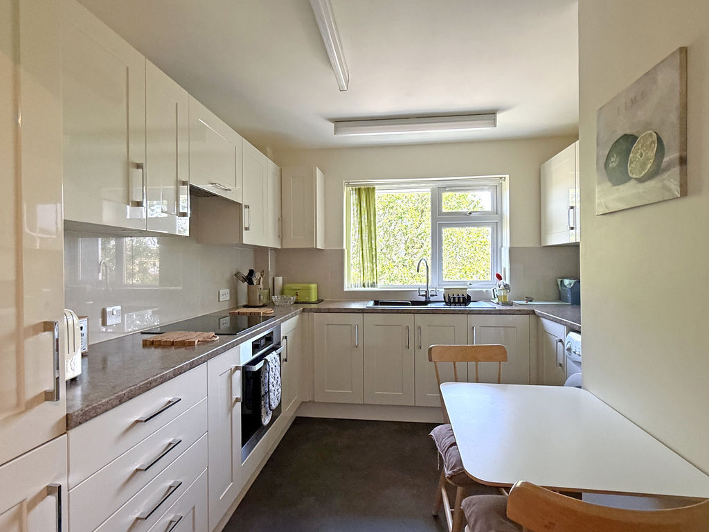 Manor Road, Sidmouth Image 1