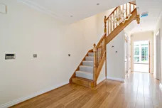 Lincoln Grove, WEYBRIDGE, KT13 photo 6