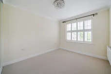 Lincoln Grove, WEYBRIDGE, KT13 photo 7