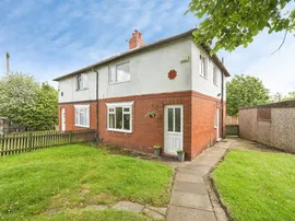 Broadgate Walk, Horsforth, Leeds photo