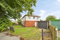 Broadgate Walk, Horsforth, Leeds