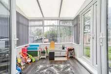 Broadgate Walk, Horsforth, Leeds