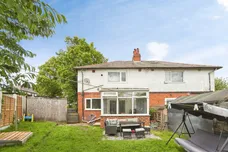 Broadgate Walk, Horsforth, Leeds