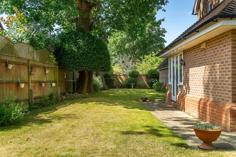 Miller Place, Gerrards Cross, SL9 photo 9