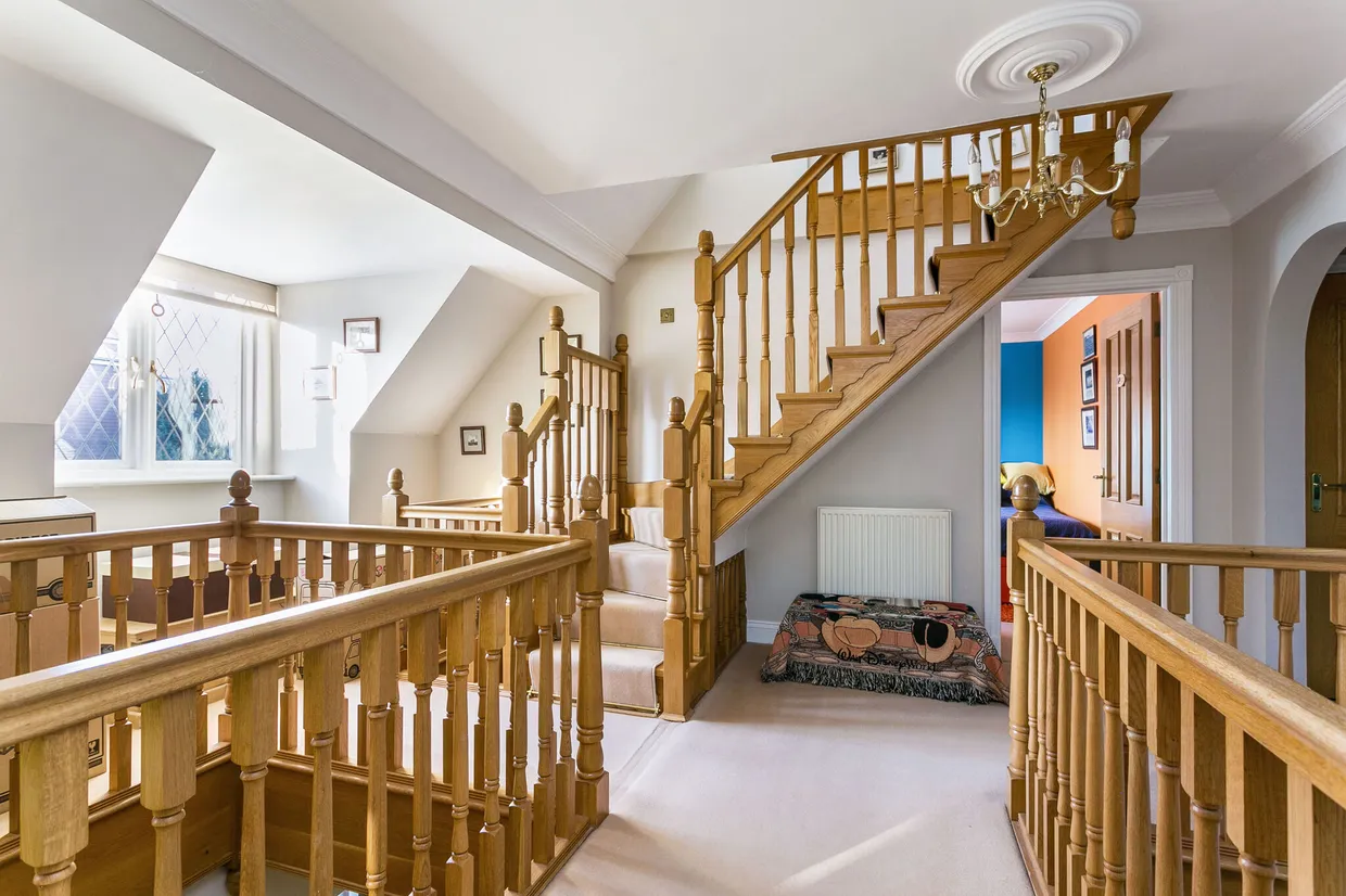 Miller Place, Gerrards Cross, SL9 photo 12