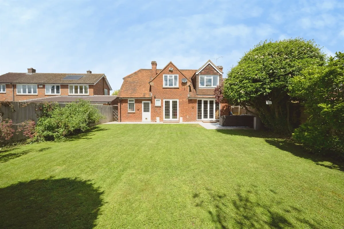 Marsh Lane, Stoke Mandeville, Aylesbury