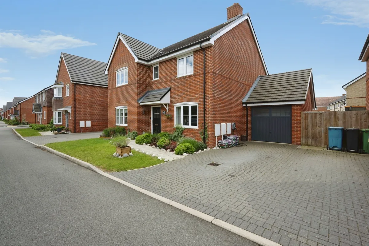 Wickfields, Longwick, Princes Risborough