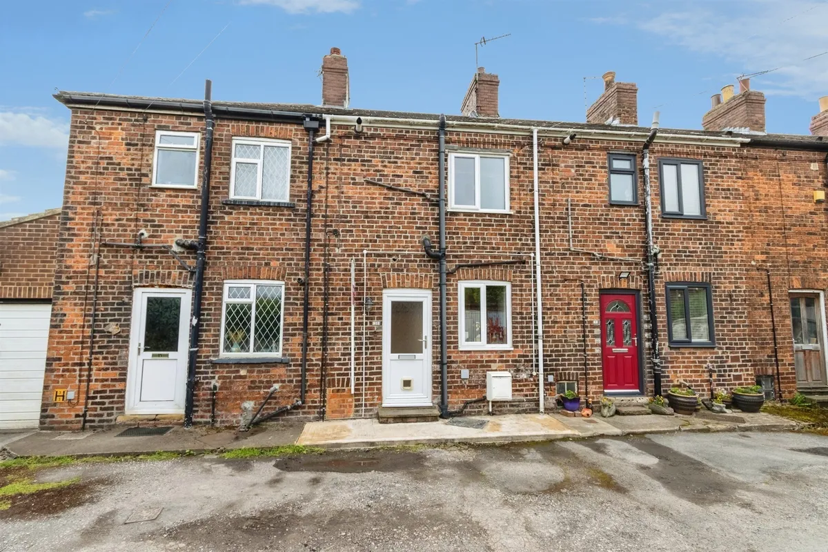 Cross Row, Swillington Common, Leeds