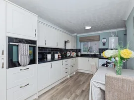 Hollowtree Road, Hamilton, Leicester thumb 3